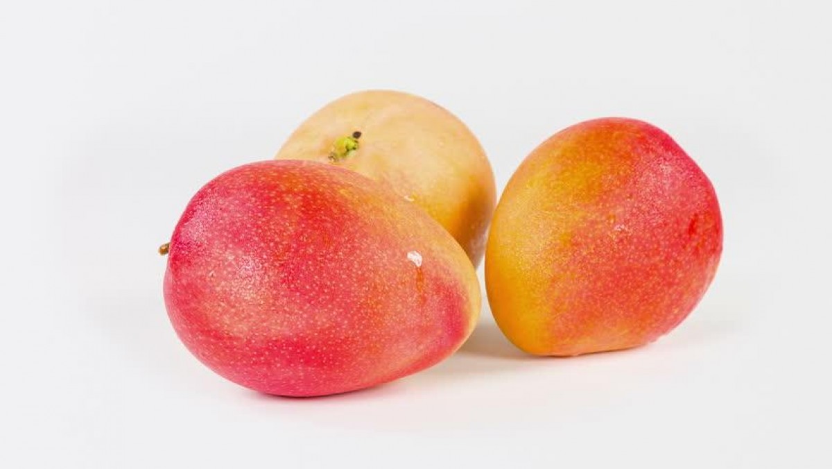 Apple Mangoes from Kenya