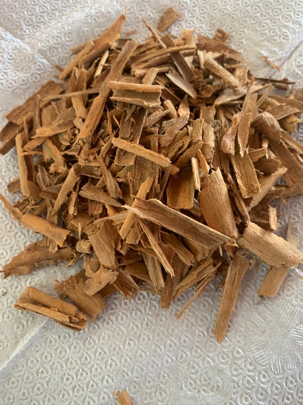 Ceylon Cinnamon Feathers from Sri Lanka