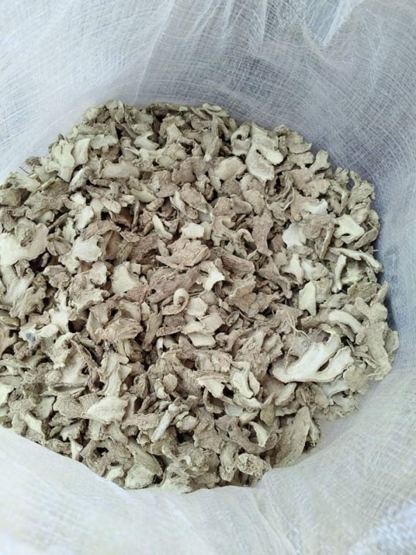 Nigerian Dry Split Ginger from Nigeria