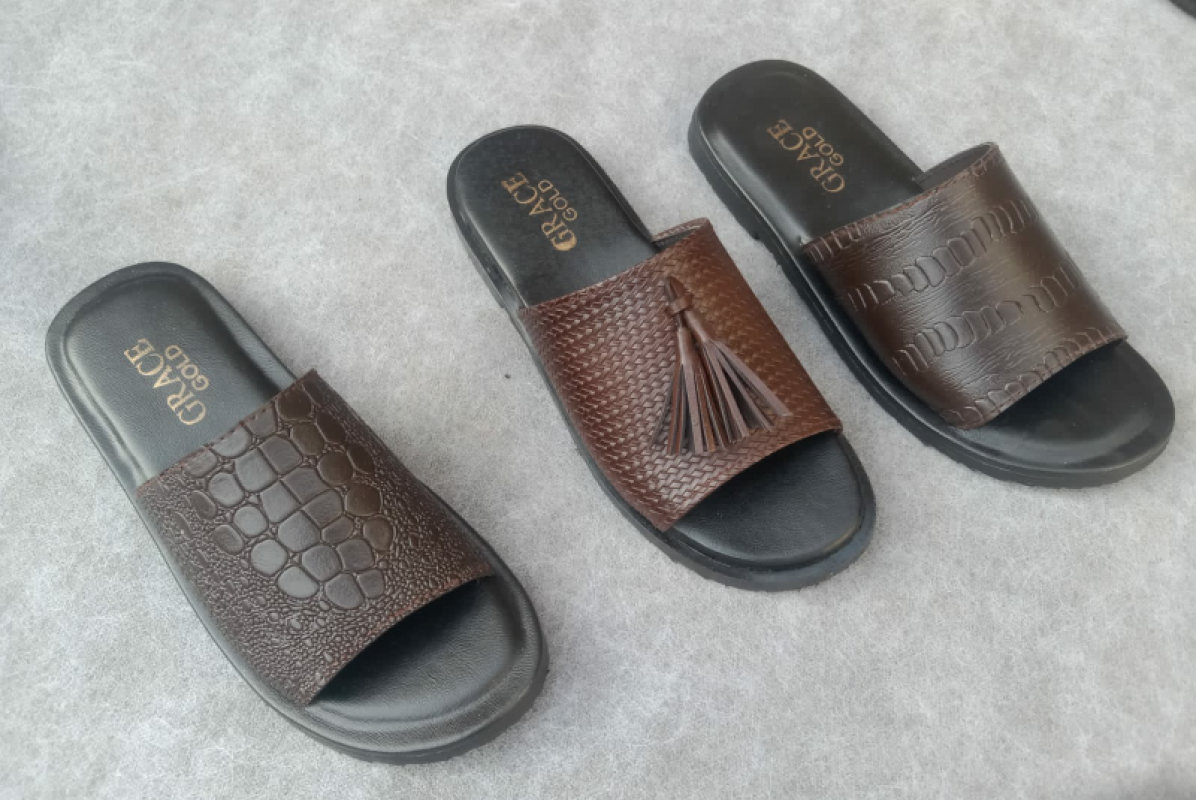 Leather slipperd from Pakistan