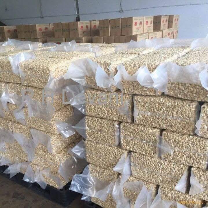 Lieferant für Rohe & Verarbeitete Cashewkerne – Großbestellungen Möglich from Tansania