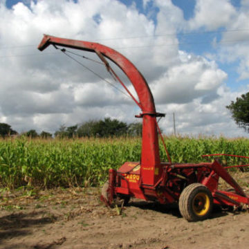 E-K18, the field crop robot bottled by a Béarnais farmer in France