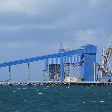 Grain loading at a shipping jetty