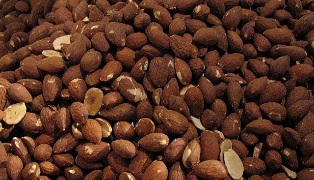 Ivory Coast ships 30% less Cocoa beans up to April 14, 2024, Ghana may postpone deliveries