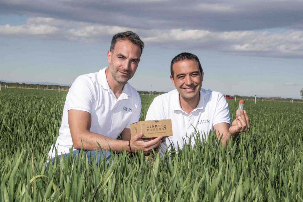 Alberto Acedo (Left) Adrian Ferrero (Right) 2024