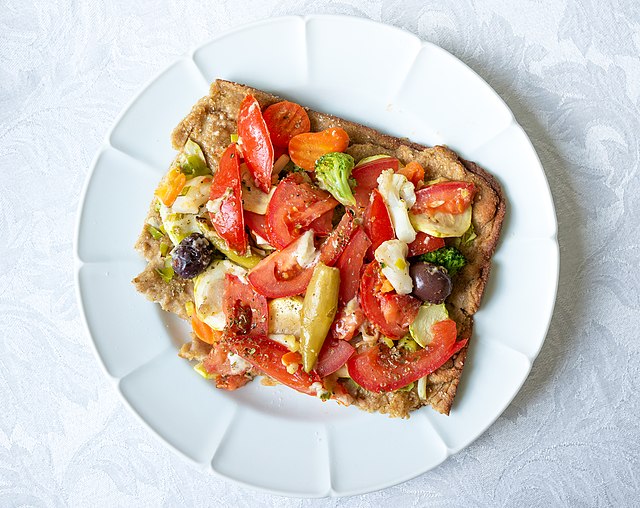 Vegetarian pizza: Credit, Wikimedia Commons Humble Feast: Remembering Pope Francis Through His Favorite Foods